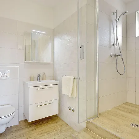 بيت للعطل Mit Privatem Pool, Spielplatz, Wlan, Klima, Bbq بولا