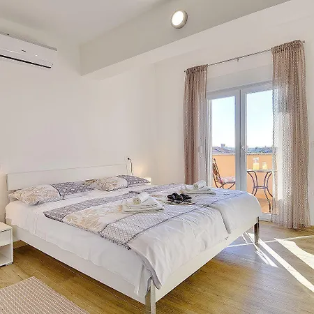 بيت للعطل Mit Privatem Pool, Spielplatz, Wlan, Klima, Bbq *