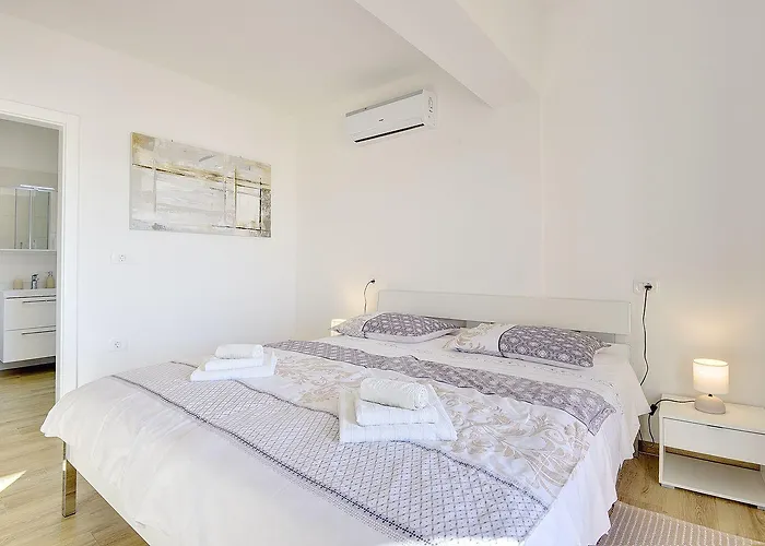 Mit Privatem Pool, Spielplatz, Wlan, Klima, Bbq 펜션